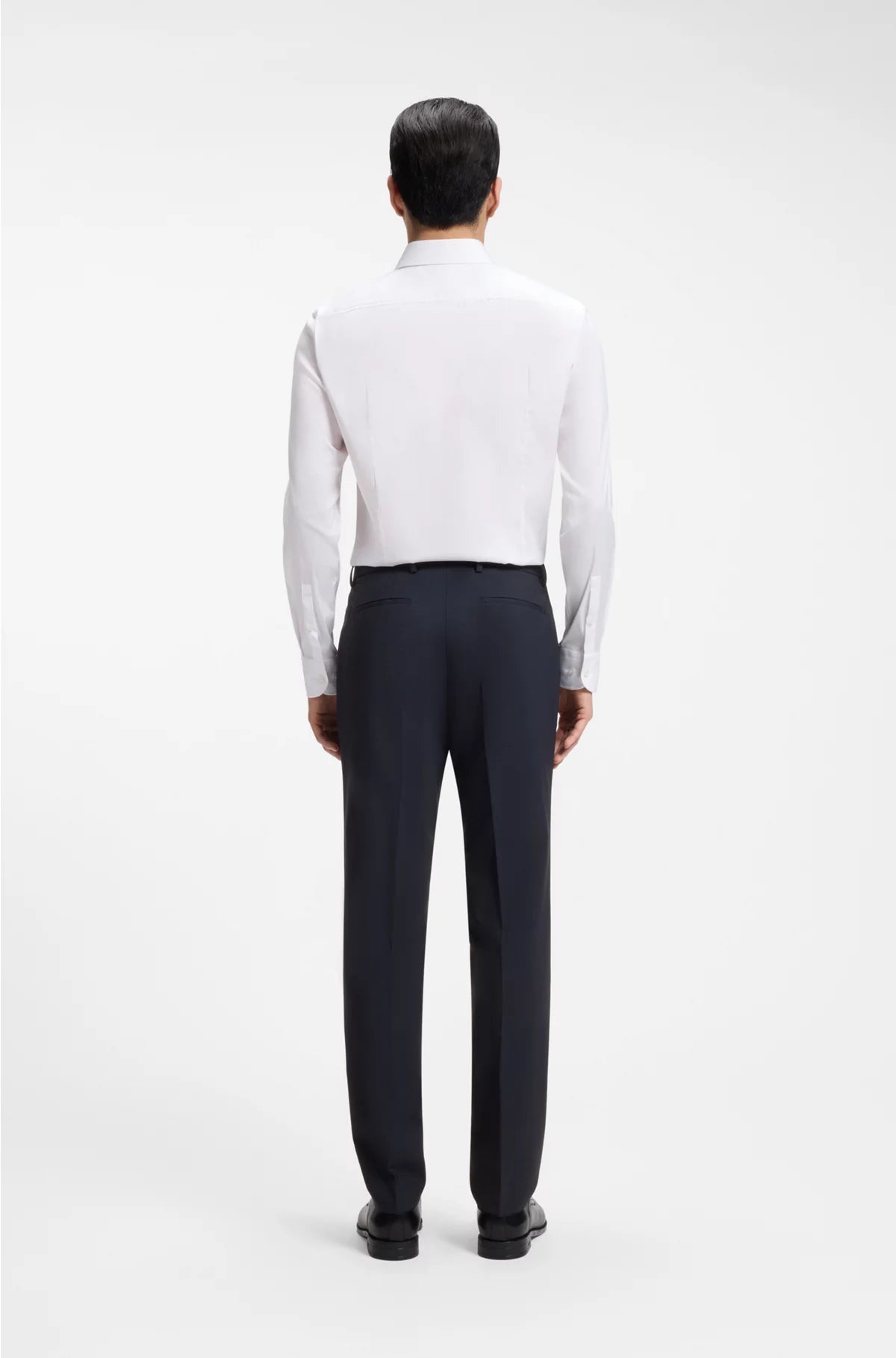 REGULAR-FIT TROUSERS IN STRETCH VIRGIN WOOL