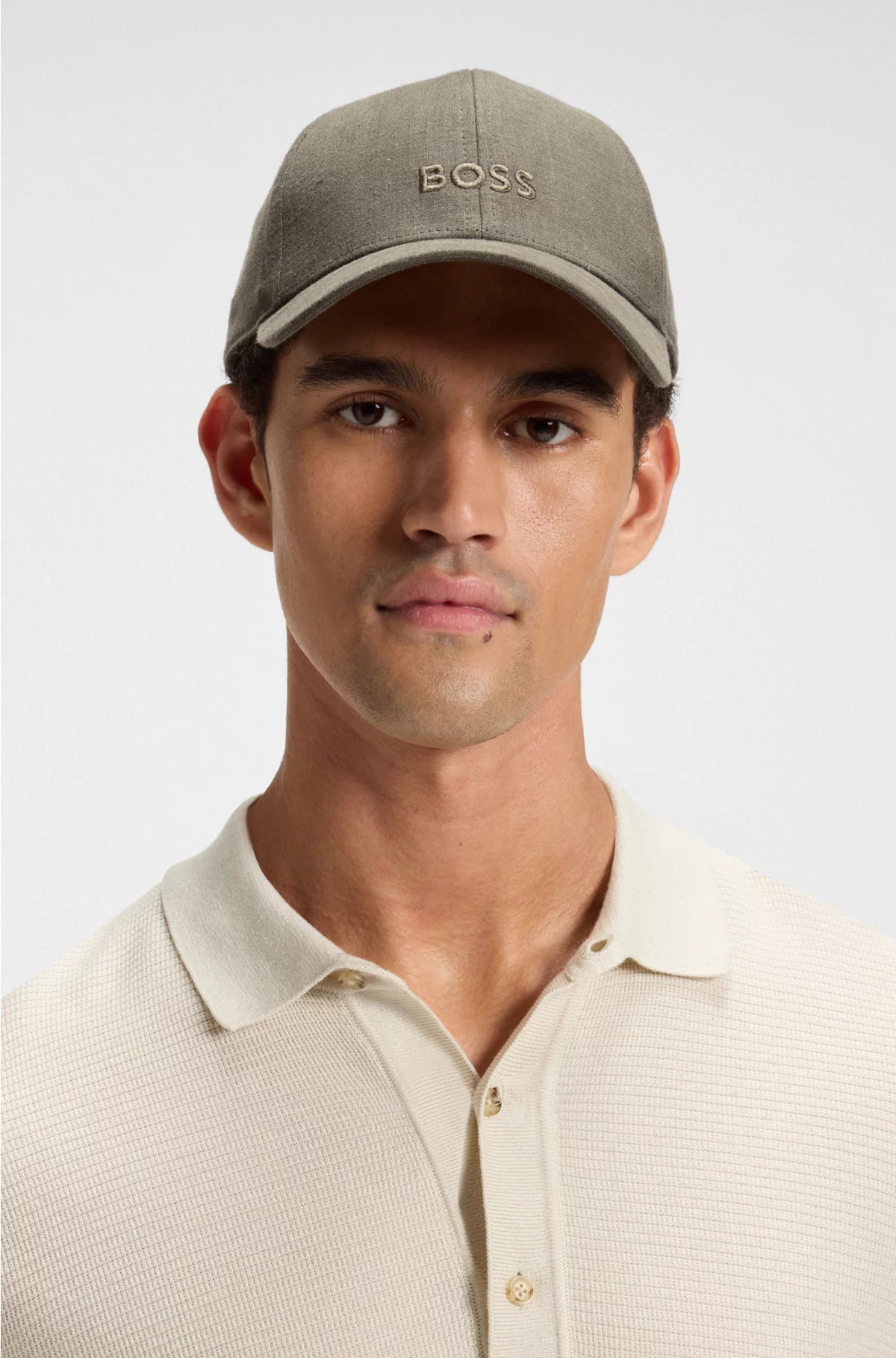 LINEN CAP WITH EMBROIDERED LOGO