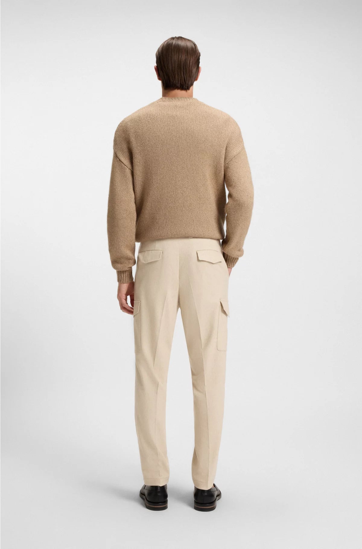 TAPERED-FIT TROUSERS WITH CARGO POCKETS