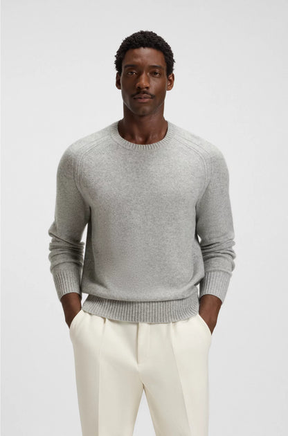 REGULAR-FIT SWEATER IN CASHMERE