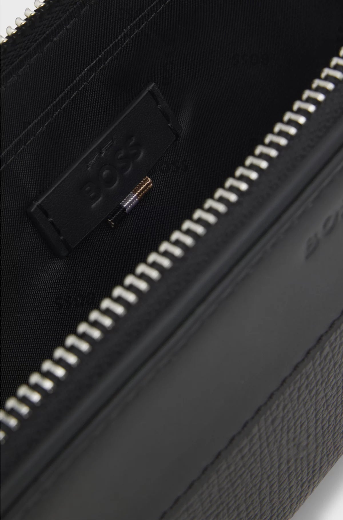 LEATHER BELT BAG WITH PLAIN AND GRAINED FINISHES