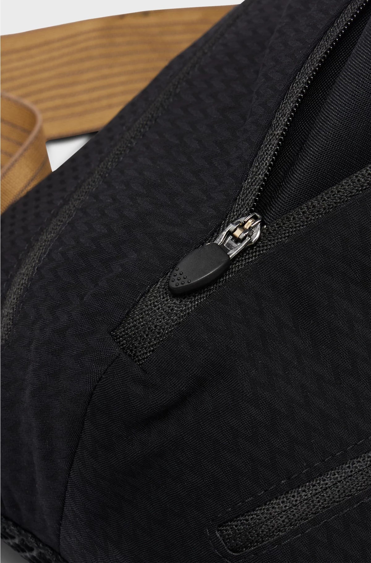 WATERPROOF SPIDER BAG WITH REFLECTIVE DETAILING